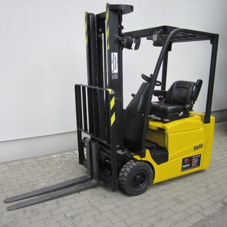 PE153320 YALE ERP15VT SWB háromtámaszú használt elektromos targonca