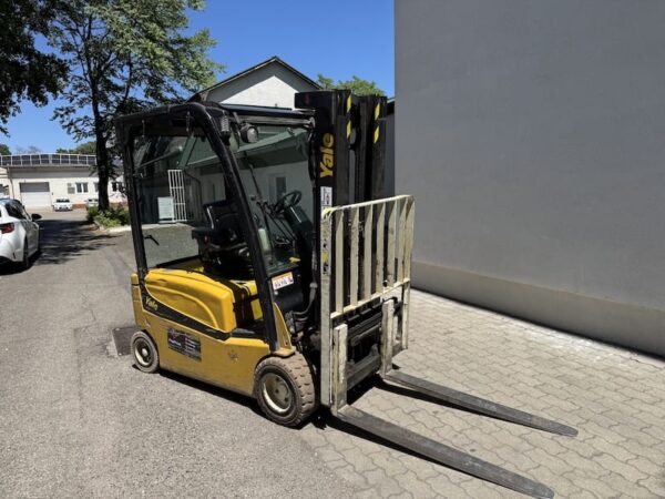 yale-erp20vf-lwb-elektromos-hasznalt-targonca-pe204603