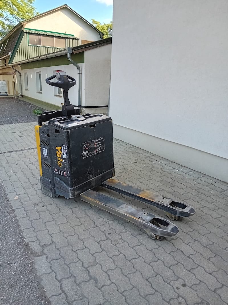 PEG200284 yale mp20x raklapszállító hátulról