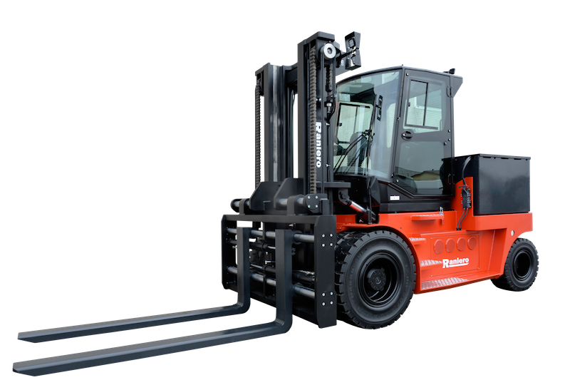 raniero magnifica oldalról