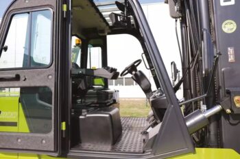 clark c80d900 targonca utastér