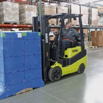 clark-c15c-20sc-gazos-targonca munka közben