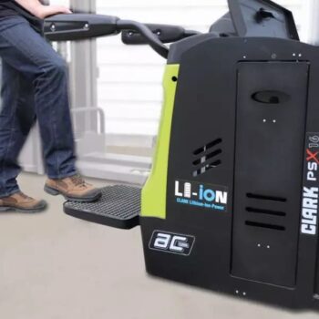 clark-psx16-raklapemelo fellépője