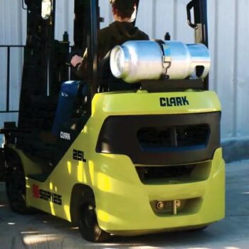 clark-s20-32C-gazos-targonca hátulról