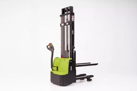 CLARK BST12i elektromos gyalogkíséretű magasemelésű raklapemelő oldalról-2