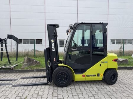 elektromos clark targoncák előnyei