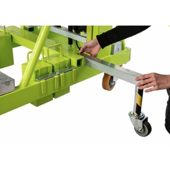 Pramac LP12 elektromos személyemelő munkaplató – 5 m munkamagasság, 120 kg teherbírás 7 Pramac LP12 személyemelő oldalstabilizáló